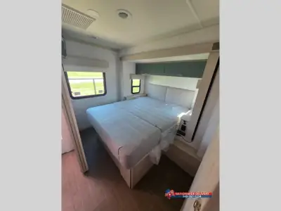 2027 Winnebago SUNFLYER 26FE photo 13