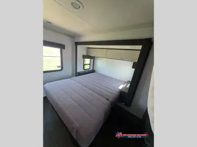 2027 Winnebago Sunflyer 22RS photo 9