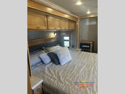 2022 Tiffin Motorhomes Allegro RED photo 28