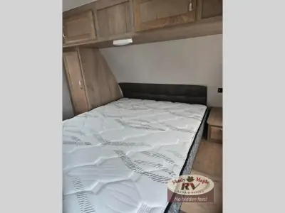 2020 Winnebago Industries Towables Minnie 2455BHS photo 12