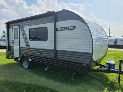 2027 Sunset Park Sun Lite LTD 13MJ LTD