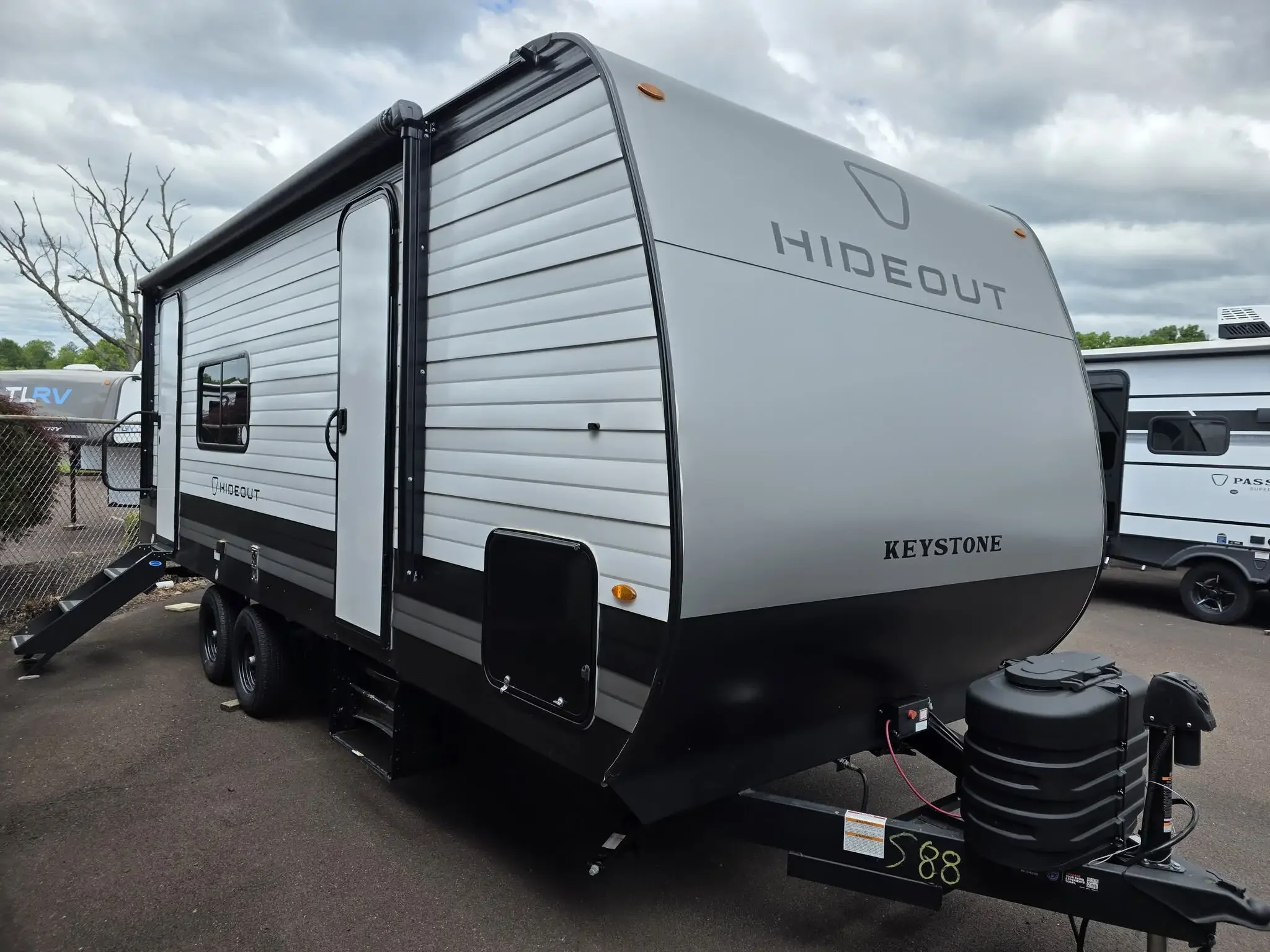 2026 Keystone Hideout 212RKS exterior
