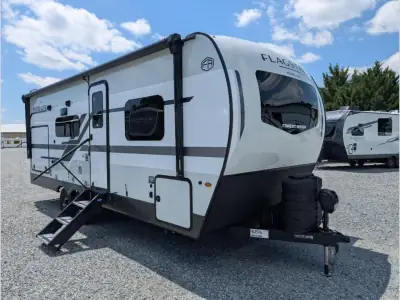 2026 Forest River Flagstaff Micro Lite 25BSDS
