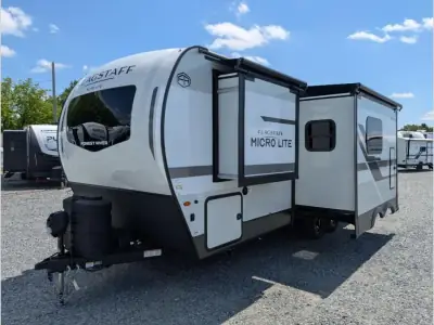 2026 Forest River Flagstaff Micro Lite 25BSDS photo 3