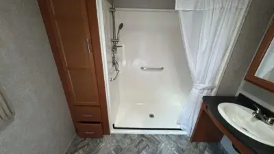 2023 Fl Enterprise PREMIER HY38 photo 24