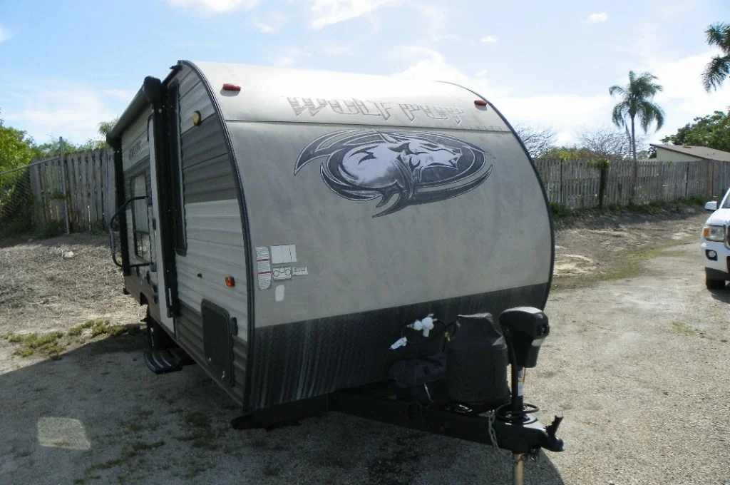 2017 Forest River Cherokee Wolf Pup 16FQ exterior
