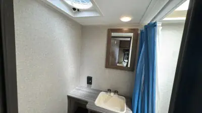 2018 Coleman By Dutchmen Lantern LT 17RD photo 15