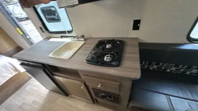 2018 Coleman By Dutchmen Lantern LT 17RD photo 20