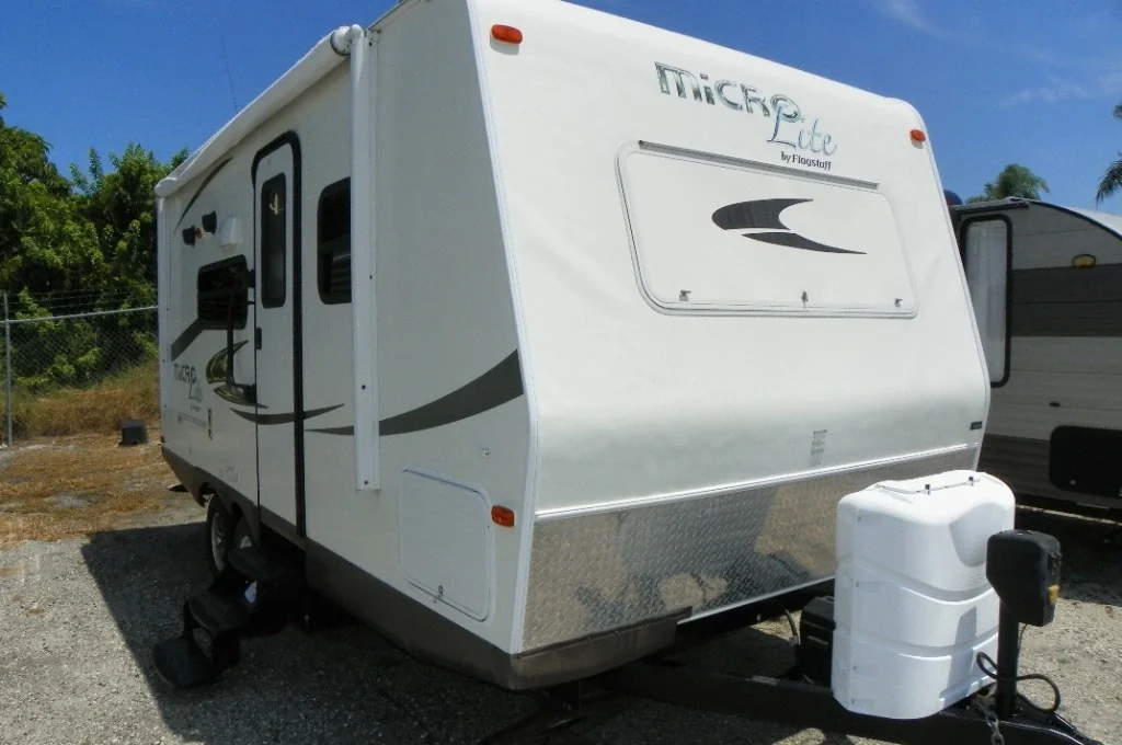 2015 Forest River Flagstaff Micro Lite 21DS exterior