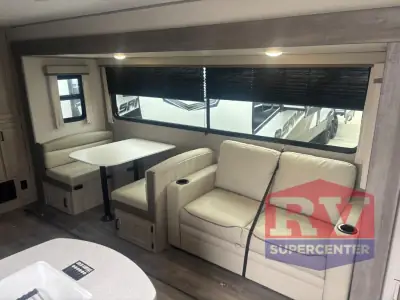 2026 Coachmen Catalina Legacy Edition 343BHTS photo 15