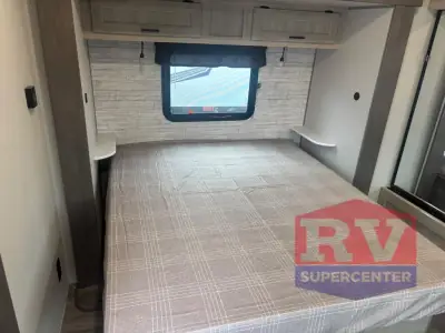 2026 Coachmen Catalina Legacy Edition 343BHTS photo 12