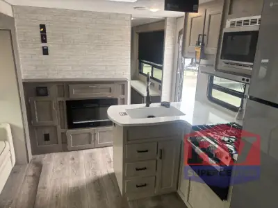 2026 Coachmen Catalina Legacy Edition 343BHTS photo 18