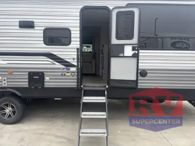 2026 Coachmen Catalina Legacy Edition 343BHTS photo 8