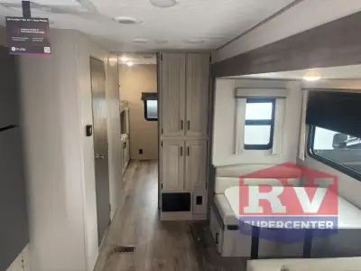 2026 Coachmen Catalina Legacy Edition 343BHTS photo 16
