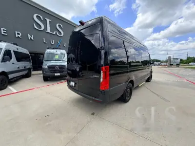 2024 Mercedes Benz 2500 Shuttle photo 3