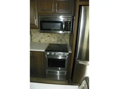 2019 Keystone Avalanche 366MB photo 11