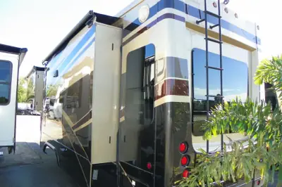 2018 Drv Mobile Suites 36 RSSB3 photo 4