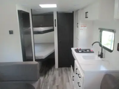 2026 Jayco Jay Flight SLX 250BH photo 10
