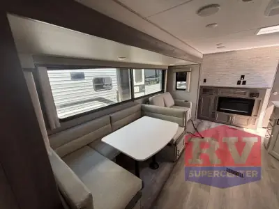 2026 Coachmen Catalina Legacy Edition 293QBCK photo 11