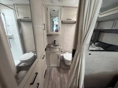 2023 Thor Motor Coach VEGAS 24 4 photo 15