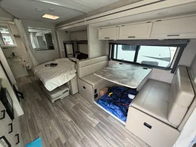 2023 Thor Motor Coach VEGAS 24 4 photo 7