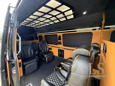 2020 First Class Customs Ultimate Business Class Sprinter photo 21