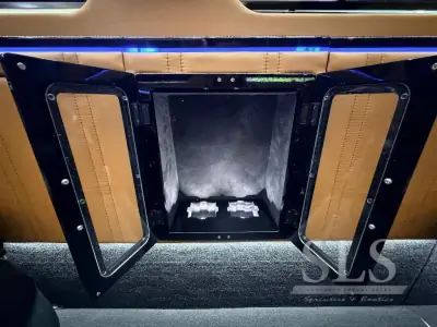 2020 First Class Customs Ultimate Business Class Sprinter photo 35