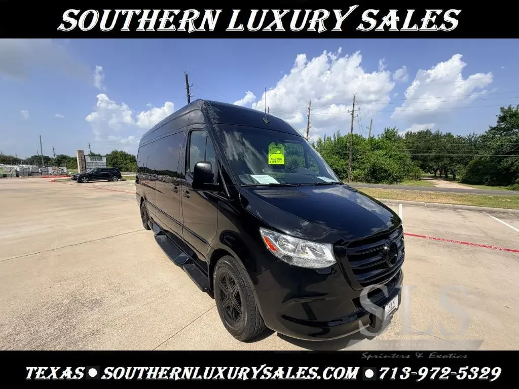 2020 First Class Customs Ultimate Business Class Sprinter exterior