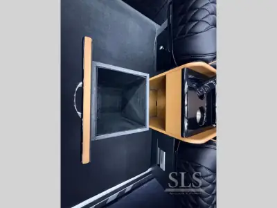 2020 First Class Customs Ultimate Business Class Sprinter photo 26