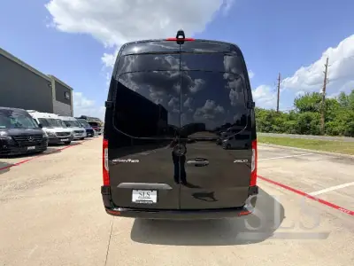 2020 First Class Customs Ultimate Business Class Sprinter photo 4