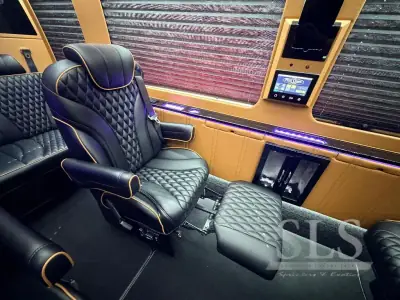 2020 First Class Customs Ultimate Business Class Sprinter photo 34