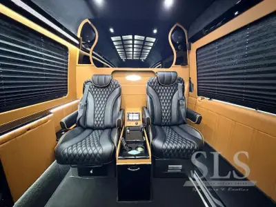 2020 First Class Customs Ultimate Business Class Sprinter photo 24