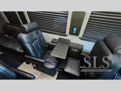 2024 Midwest Automotive Designs Luxe Cruiser D6 170EXT photo 23