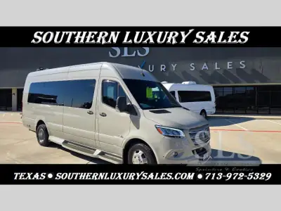 2024 Midwest Automotive Designs Luxe Cruiser D6 170EXT