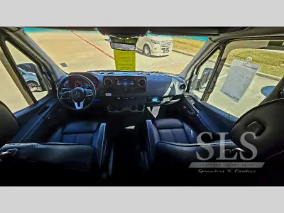 2024 Midwest Automotive Designs Luxe Cruiser D6 170EXT photo 13