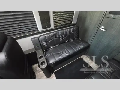 2024 Midwest Automotive Designs Luxe Cruiser D6 170EXT photo 25