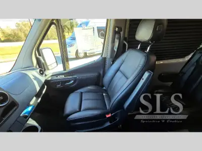 2024 Midwest Automotive Designs Luxe Cruiser D6 170EXT photo 11