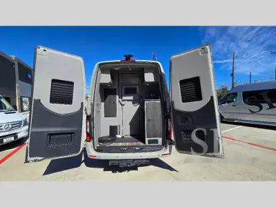 2024 Midwest Automotive Designs Luxe Cruiser D6 170EXT photo 42