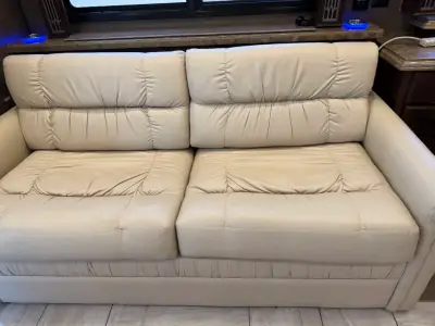 2017 Tiffin Motorhomes 45OPP photo 8