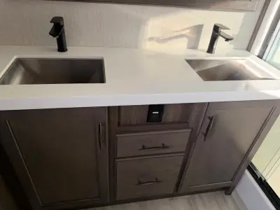 2022 Grand Design SOLITUDE 380FL photo 16