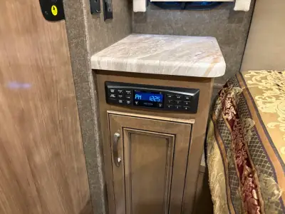 2020 Thor Motor Coach OMNI BB35 photo 22