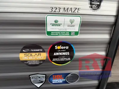 2026 Coachmen Catalina Legacy Edition 323MAZE photo 9
