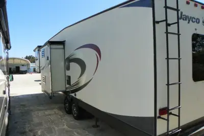2016 Jayco Eagle 339FLQS photo 4