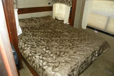 2016 Jayco Eagle 339FLQS photo 15