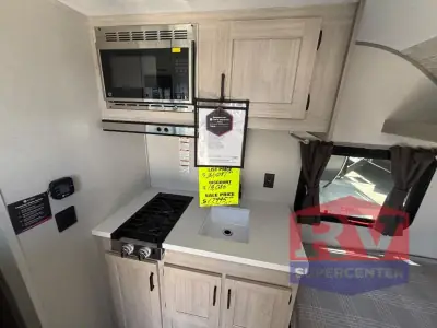 2026 Coachmen Catalina Summit Series 7 134BHX photo 10