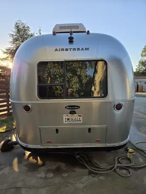 2017 AIRSTREAM BAMBI photo 2