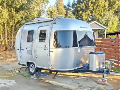 2017 AIRSTREAM BAMBI photo 4