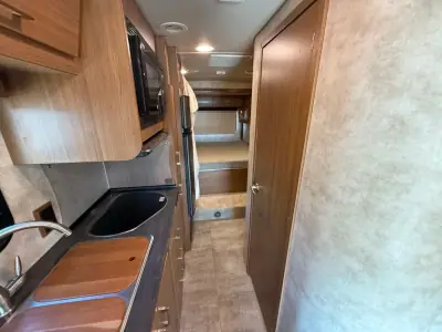 2014 Itasca NAVION 24G photo 9