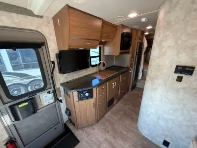 2014 Itasca NAVION 24G photo 8