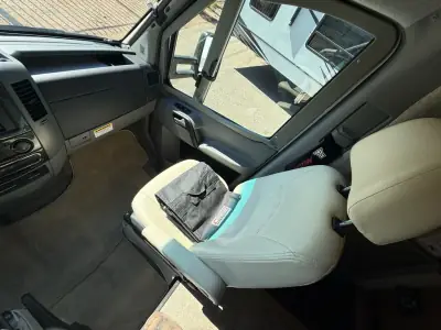 2014 Itasca NAVION 24G photo 20